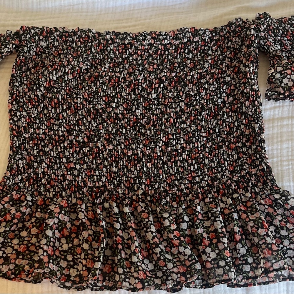 Floral Off-Shoulder Blouse